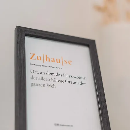 Stylisches Mit Schlafzimmer & Wohnzimmer Lejlighed