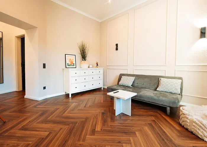 Stylisches Mit Schlafzimmer & Wohnzimmer *