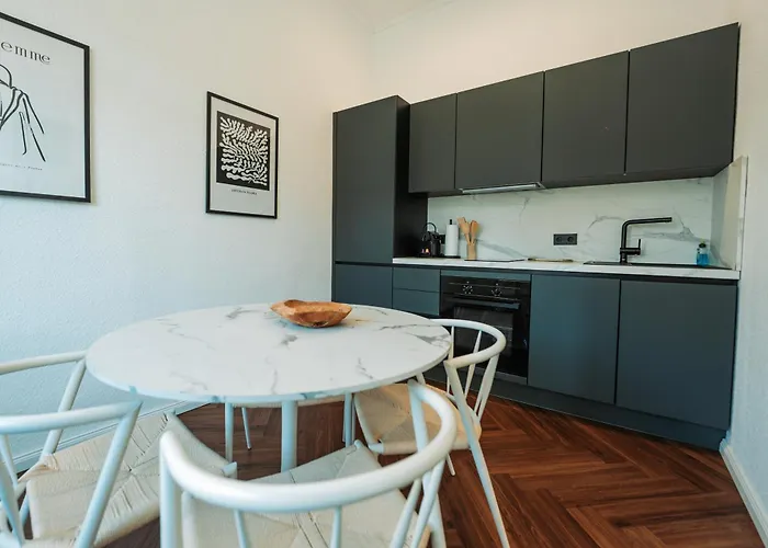 Apartamento Stylisches Mit Schlafzimmer & Wohnzimmer