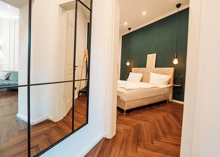 Stylisches Mit Schlafzimmer & Wohnzimmer * Coblença